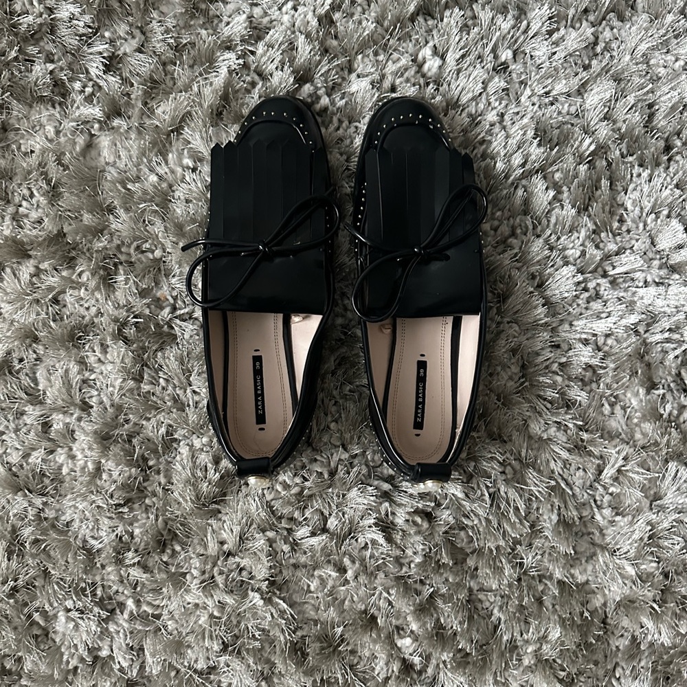 Zara Basic collection patent loafers. Size 39.